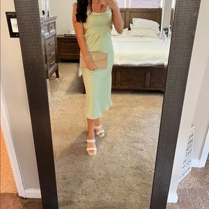 Stun to Remember Sage Green Satin
Cowl Neck Cutout Midi Dress